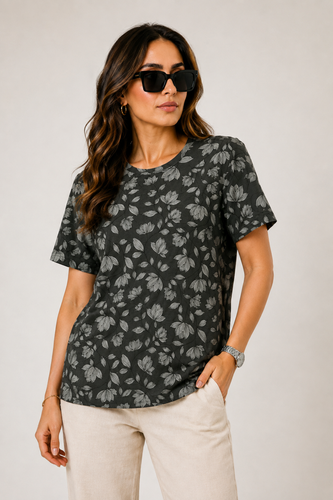 تیشرت زنانه نخ پنبه طرح گل و برگ، L تا 5XL | پانوکا